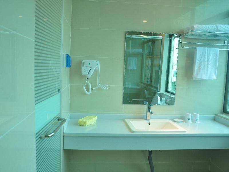 Greentree Alliance Sanya Jiyang District Yalongwan Road Hotel Dış mekan fotoğraf